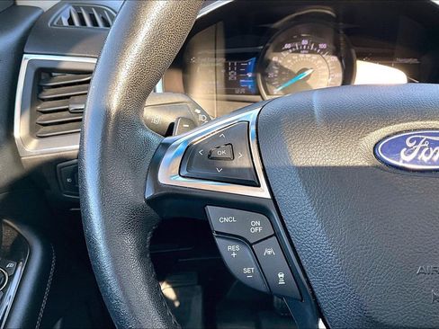 Used 2020 Ford Edge Titanium w/ Class II Trailer Tow Package image 19