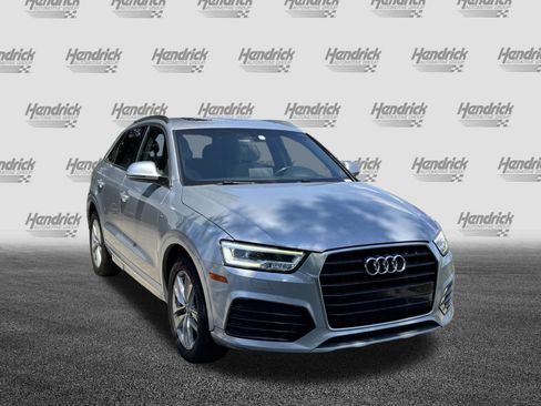 Used 2018 Audi Q3 2.0T Premium Plus FWD image 2