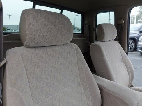 Used 2002 Toyota Tacoma 2WD Xtracab image 17