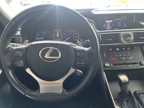Used 2020 Lexus IS 300 image 28