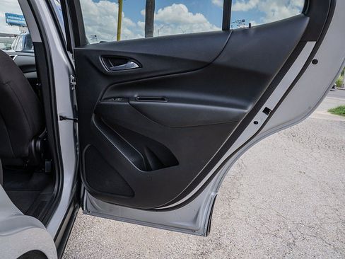 Used 2021 Chevrolet Equinox LT FWD image 14