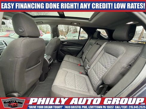 Used 2018 Chevrolet Equinox LT w/ Sun & Infotainment Package image 17