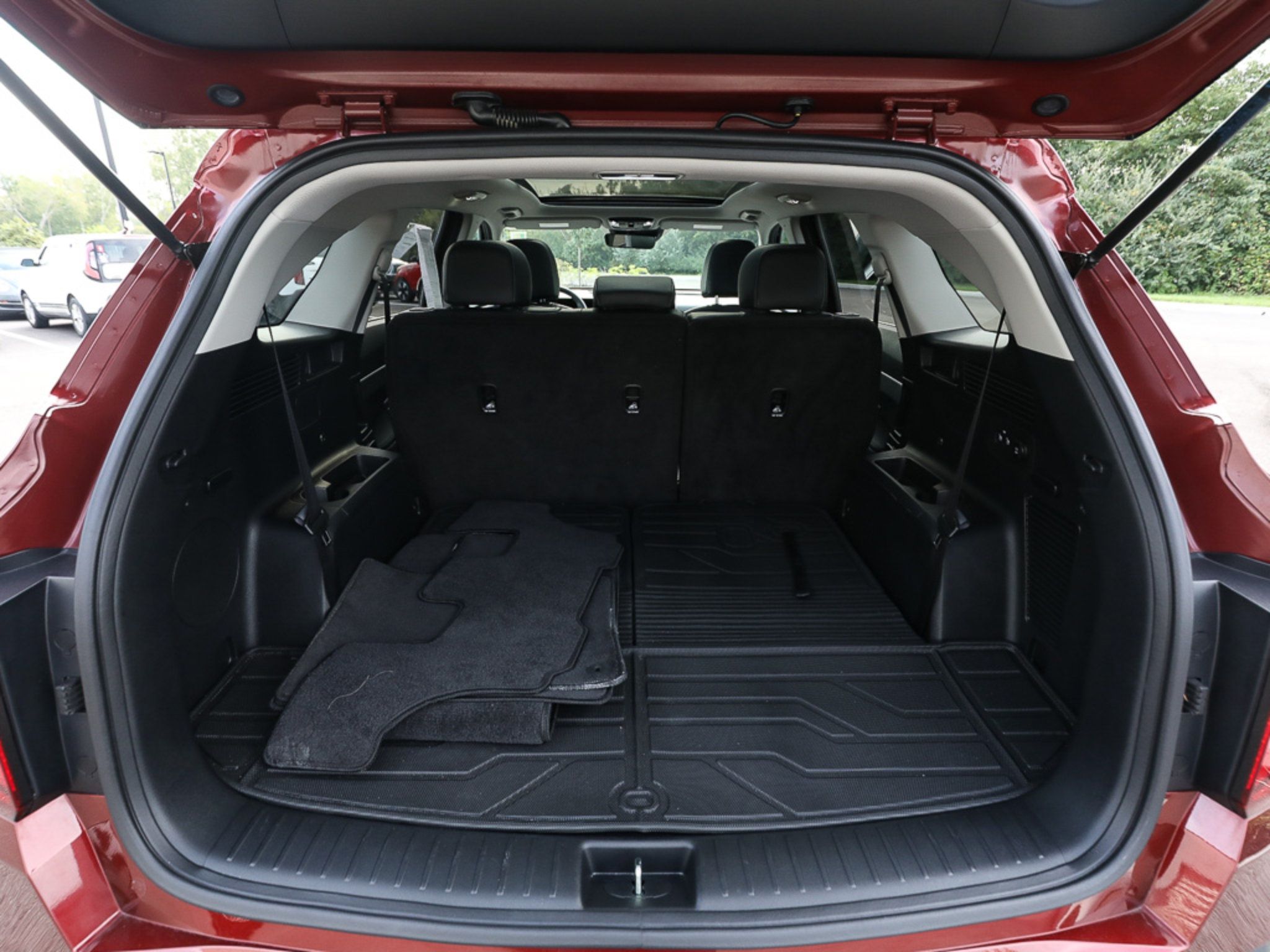 Used 2025 Kia Sorento S w/ Panoramic Sunroof Package FWD image 21