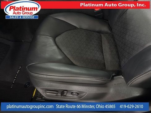 Used 2021 Toyota Camry XSE FWD image 11