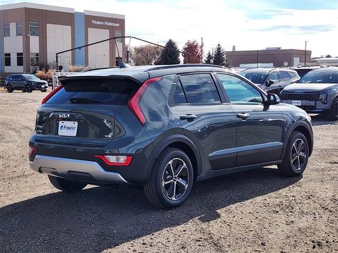 New 2026 Kia Niro EX image 3