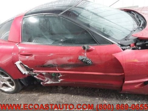 Used 2001 Chevrolet Corvette Coupe w/ Preferred Equipment Group2 image 9