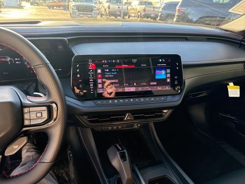 New 2024 Dodge Charger R/T w/ Plus Group image 17