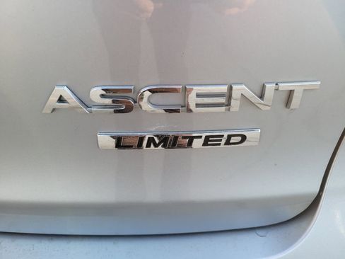 Used 2022 Subaru Ascent Limited w/ Technology Package image 9