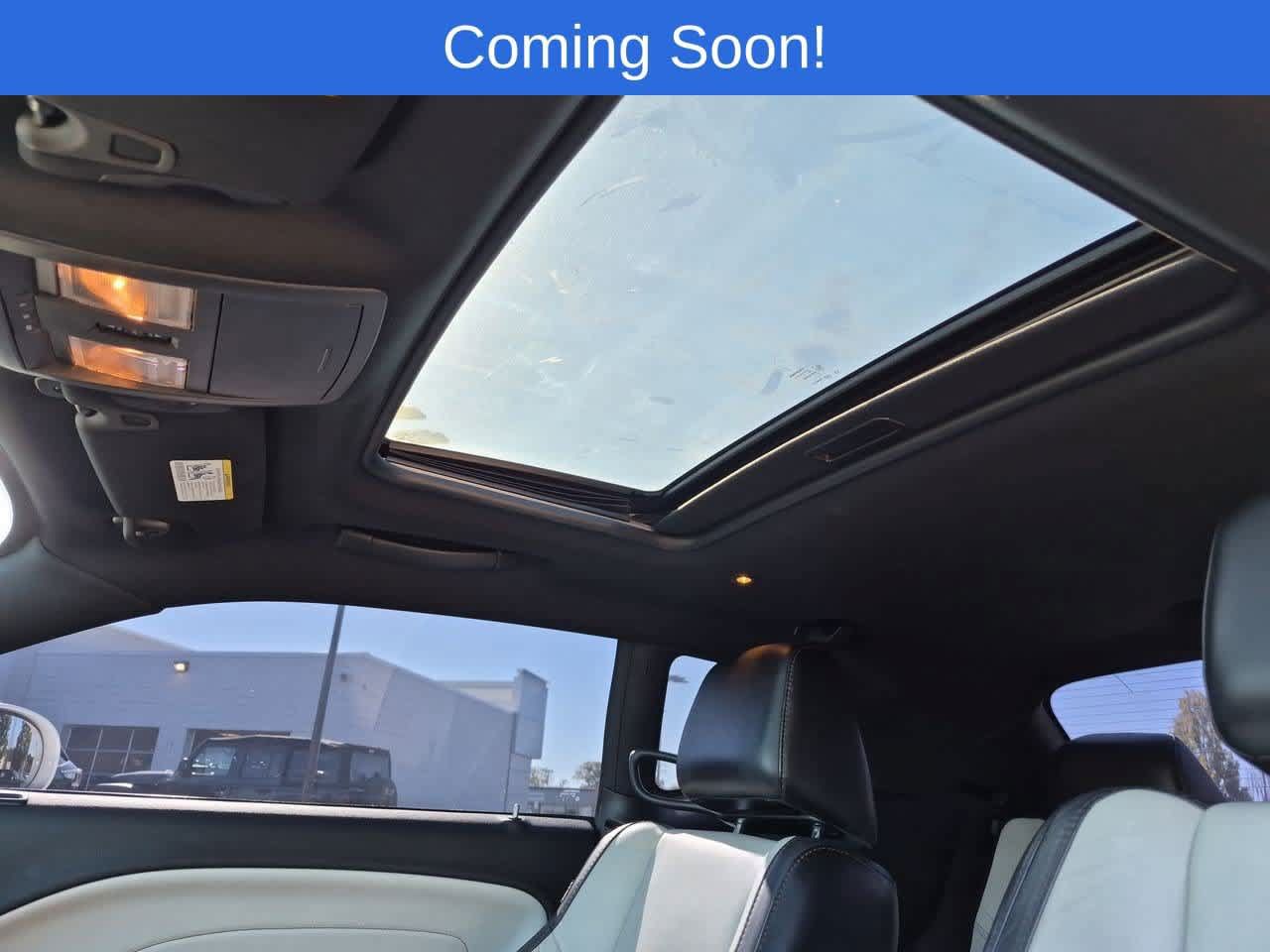 Used 2015 Dodge Challenger SXT Plus w/ Driver Convenience Group RWD image 17