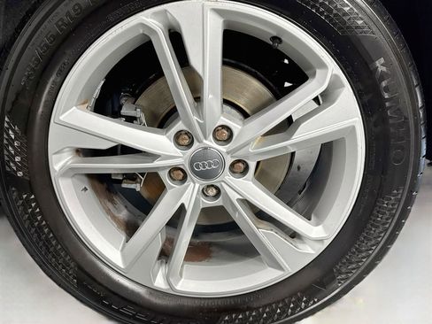 Used 2020 Audi Q3 2.0T Premium AWD/4WD image 30