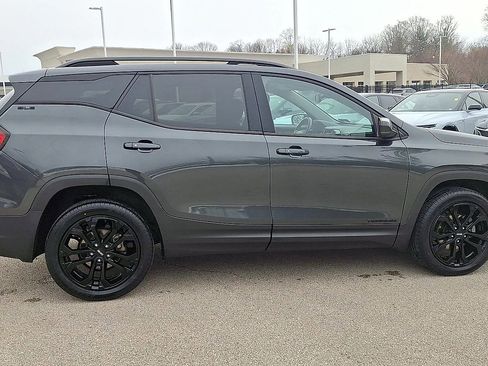 Certified 2020 GMC Terrain SLE w/ Driver Convenience Package image 9