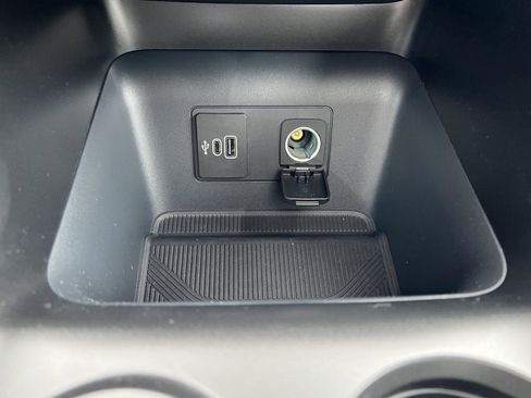 New 2026 Ford Explorer Active w/ Active Comfort Package image 32