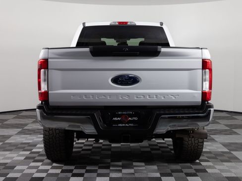 Used 2019 Ford F250 XLT image 6