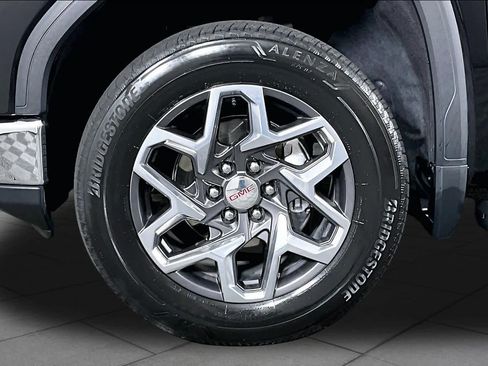Used 2023 GMC Sierra 1500 SLT w/ SLT Premium Plus Package RWD image 10