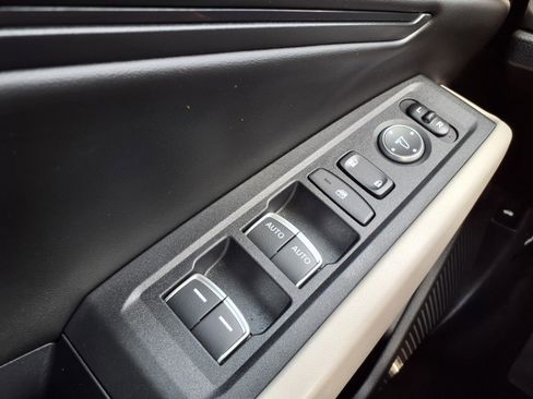 Used 2023 Honda Accord EX image 9