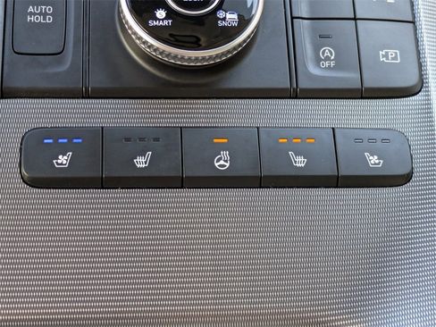 Used 2023 Hyundai Palisade Calligraphy image 25