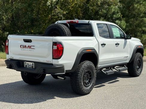 New 2026 GMC Canyon AT4X w/ AT4X AEV Edition image 14