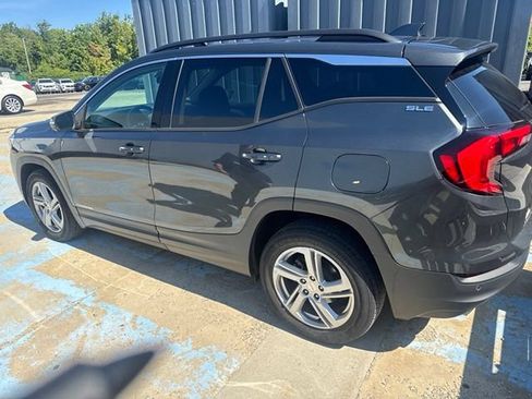 Used 2019 GMC Terrain SLE w/ Driver Convenience Package AWD/4WD image 8