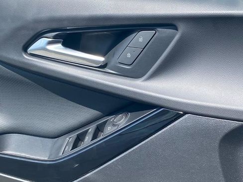 New 2026 Chevrolet Equinox LT w/ LPO, Floor Liner Package image 12