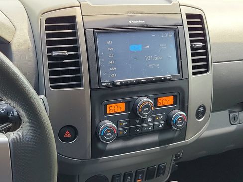 Used 2019 Nissan Frontier SL RWD image 32