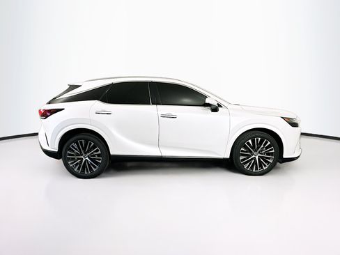 Used 2023 Lexus RX 350 Premium Plus w/ Cold Area Package FWD image 10