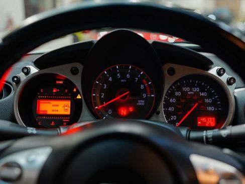 Used 2013 Nissan 370Z NISMO w/ Bose Pkg image 29