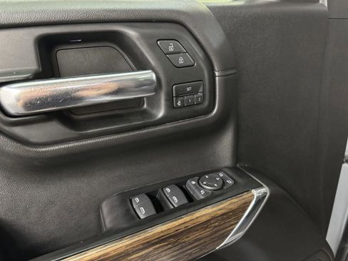 Used 2019 Chevrolet Silverado 1500 High Country w/ Technology Package image 20