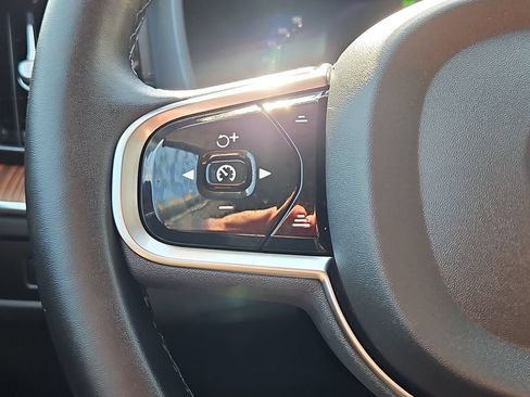 Used 2023 Volvo XC60 B5 Ultimate w/ Climate Package AWD/4WD image 21
