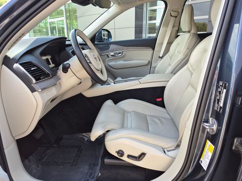Used 2023 Volvo XC90 T8 Ultimate AWD/4WD image 15