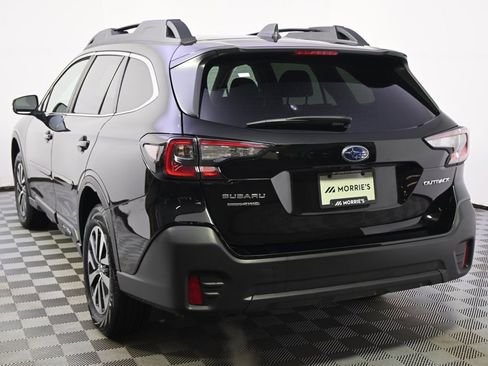 Used 2022 Subaru Outback Premium image 4