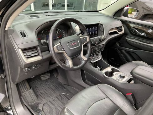 Used 2020 GMC Terrain Denali w/ Denali Premium Package FWD image 29