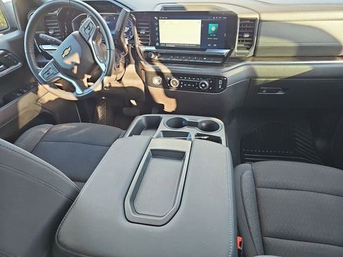 Used 2024 Chevrolet Silverado 1500 LT AWD/4WD image 21