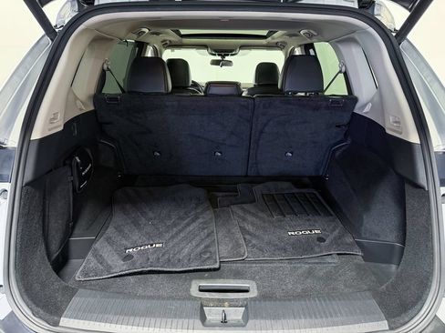 Certified 2022 Nissan Rogue SV w/ SV Premium Package AWD/4WD image 36