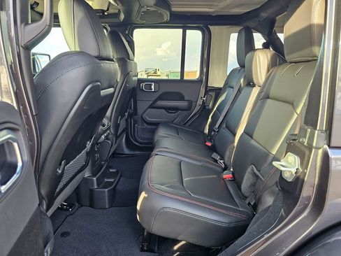 New 2026 Jeep Wrangler Unlimited Rubicon w/ Xtreme 35 Tire Package image 8