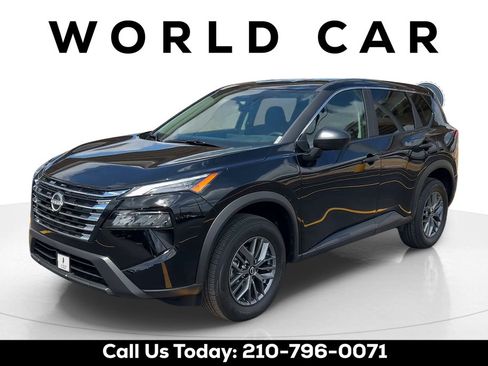 Used 2026 Nissan Rogue S FWD image 7