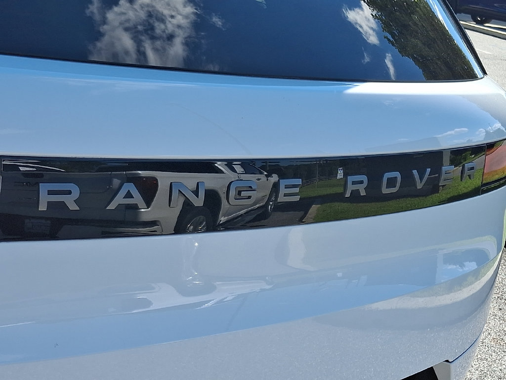 Used 2025 Land Rover Range Rover Sport SE AWD/4WD image 29