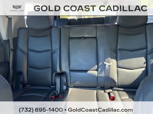 Used 2020 Cadillac Escalade Luxury AWD/4WD image 23