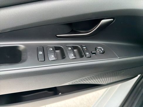 New 2026 Hyundai Elantra SEL Sport FWD image 28