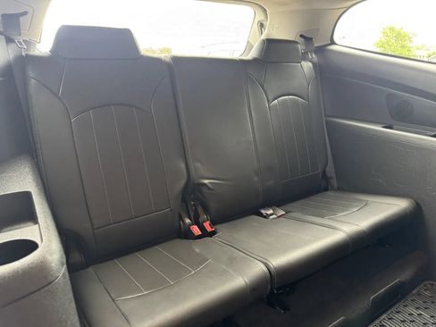 Used 2017 Chevrolet Traverse Premier w/ LPO, 'HIT The Road' Package AWD/4WD image 18