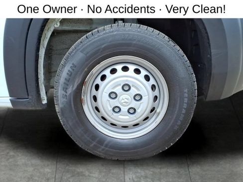 Used 2024 RAM ProMaster 2500 w/ Convenience Group FWD image 9