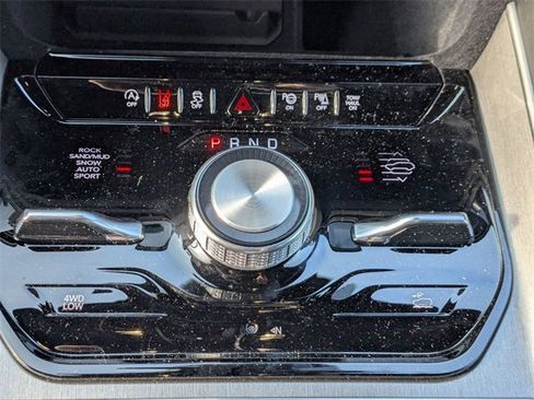 New 2025 Jeep Wagoneer Series II image 22