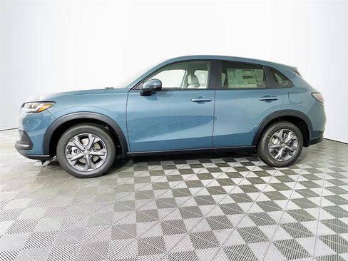 New 2026 Honda HR-V LX image 3