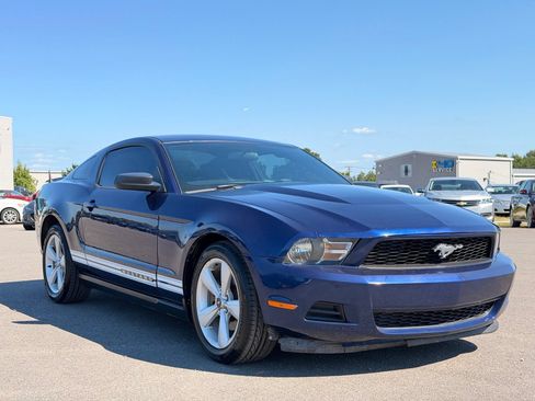 Used 2012 Ford Mustang Coupe RWD image 7