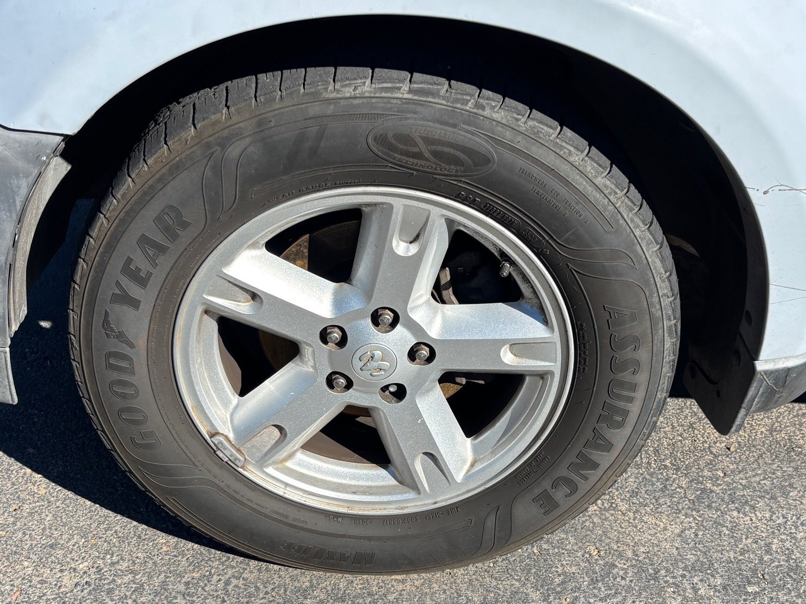 Used 2007 Dodge Nitro SXT RWD image 6