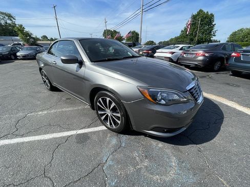 Used 2012 Chrysler 200 S image 18