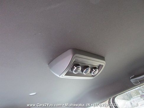 Used 2019 Dodge Grand Caravan SXT image 13