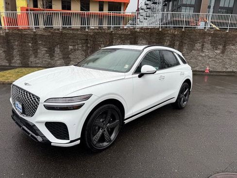 Used 2025 Genesis GV70 3.5T Sport w/ Sport Prestige Package image 1