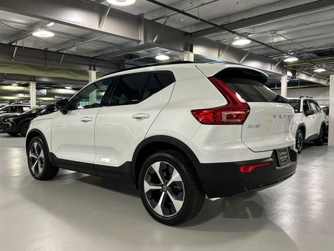 Used 2026 Volvo XC40 B5 Plus w/ Protection Package Premier AWD/4WD image 4