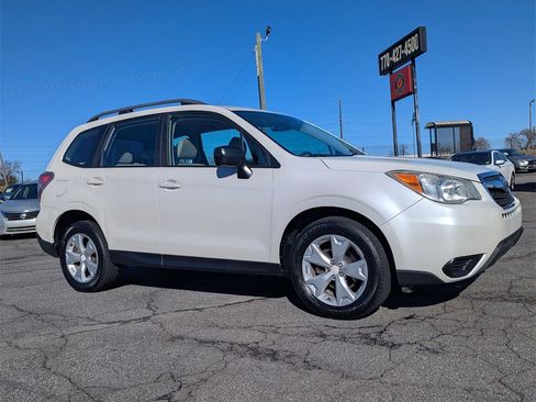 Used 2015 Subaru Forester 2.5i w/ Alloy Wheel Package image 3