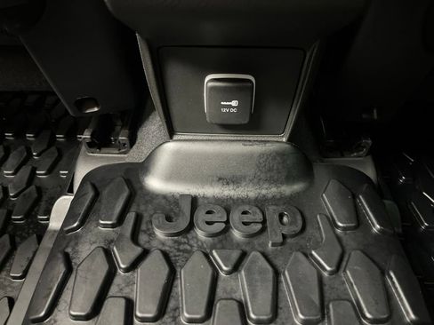 New 2026 Jeep Compass Latitude AWD/4WD image 22